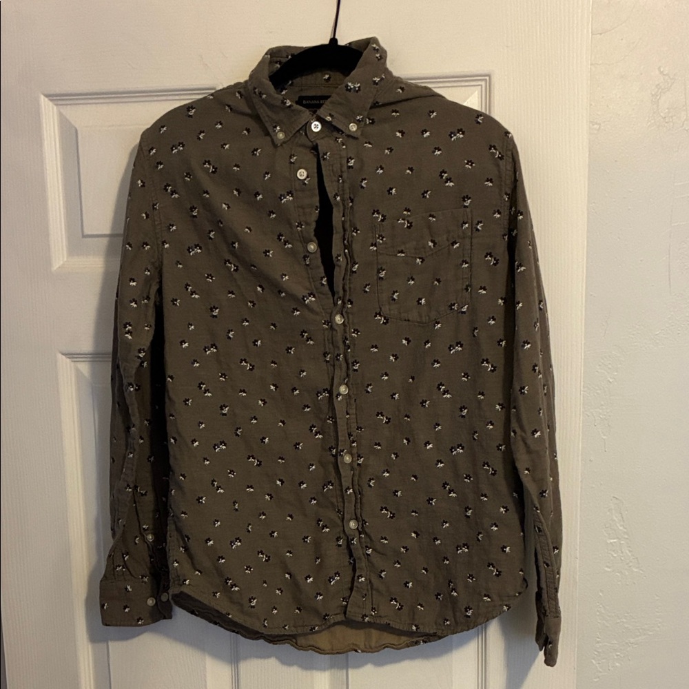 Banana Republic Dark Olive Patterned Shirt